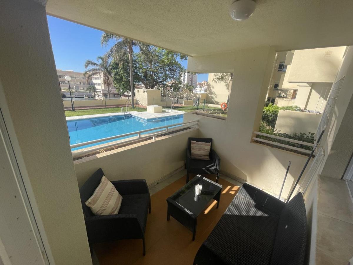 토레몰리노스 Apartamento En La Carihuela Con Piscina Y Parking, Al Lado De La Playa 아파트 외부 사진